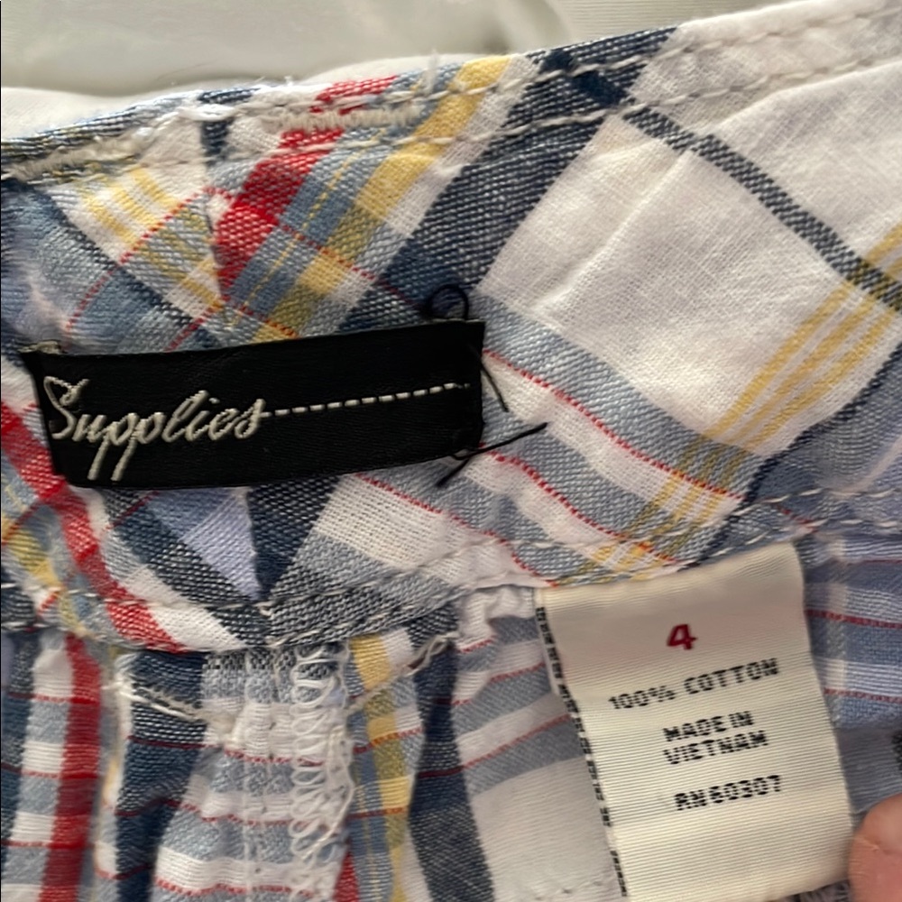 Plaid Women's Shorts (EUC) - Picture 6 of 6